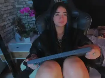 Chaturbate Live Sex Cam of regina_storm