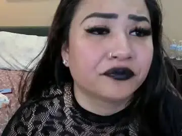 Chaturbate Free Live Porn of luckylee1992