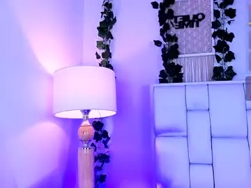 Chaturbate Live Sex Cam of miaa_gh1