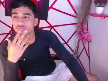 Chaturbate Free Live Porn of oliver_parker20