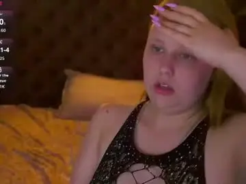 Chaturbate Nude Webcam of crystallpaws_