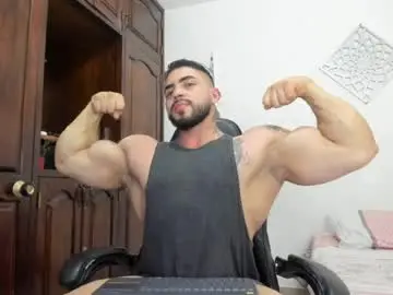 Chaturbate Live Sex Cam of frank_foxx1