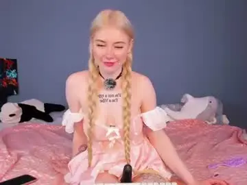 Chaturbate Adult Video Chat of lillie_berry