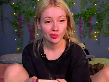 Chaturbate Live Porn of lillie_berry