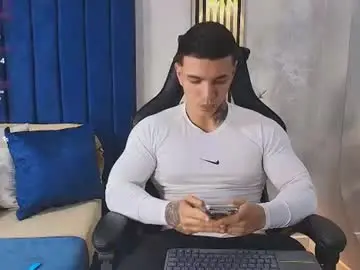 Chaturbate Best live sex cam show of salvatore_damore