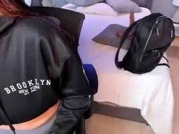 Chaturbate Adult Video Chat of charlotte_whitee1