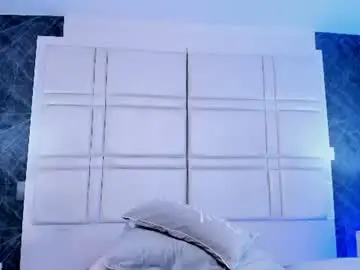 Chaturbate Adult Video Chat of charlotte_whitee1