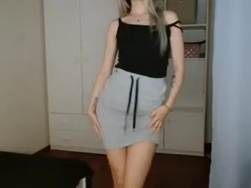 Chaturbate Live Sex Cam of kristineamore