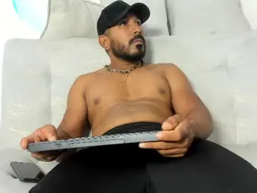 Chaturbate Nude Webcam of leocarter_
