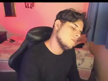 Chaturbate Nude Webcam of big_cockjughead