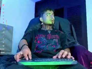Chaturbate Watch Live Sex Cams of juancamilo66_