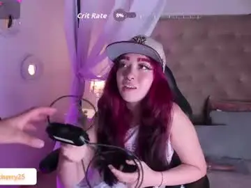 Chaturbate Adult Webcam of leah_cherry