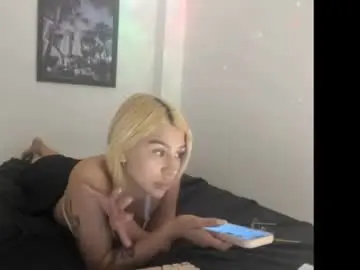 Chaturbate Adult Video Chat of sweetmartinez