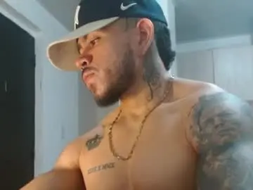 Chaturbate Free Porn Cam of adam_shilder7