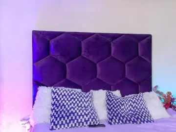 Chaturbate Live Sex Cam of andyjustgame_
