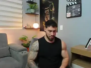 Chaturbate Live Sex of giorgio_leone2