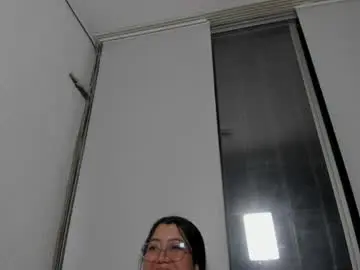 Chaturbate Best live sex cam show of chloe_thomsoon