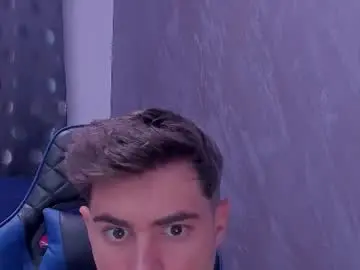 Chaturbate Free Porn Cam of greekgod199