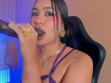 Chaturbate Live Sex of noa_moon