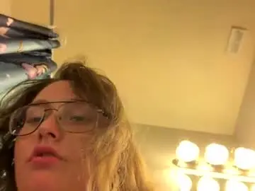 Chaturbate Watch Live Sex Cams of julia4_thewin