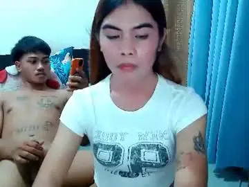 Chaturbate Adult Webcams of mikhayla_and_zeus_room
