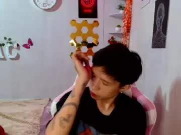Chaturbate Live Sex Cam of asian_macky