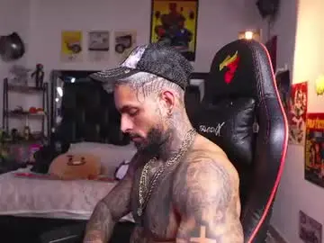 Chaturbate Sex Cam of logan_hugh8