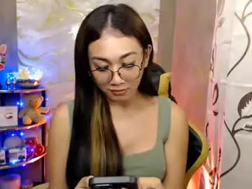 Chaturbate Nude Webcam of pia_worthsback