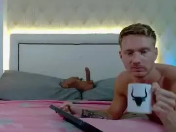 Chaturbate Best live sex cam show of redheadxxl