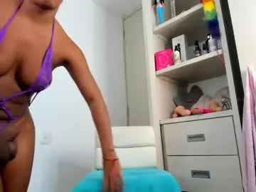 Chaturbate Free Live Porn of xshantall_hotx