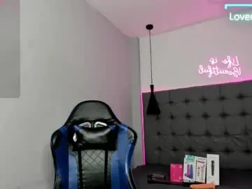 Chaturbate Live Sex of scarletcherry18