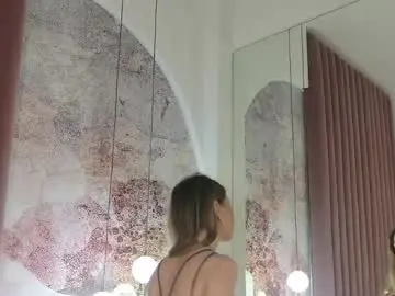 Chaturbate Live Sex Cam of ariaheart_