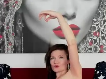 Chaturbate Nude Webcam of illegalbeauty87