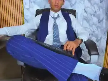 Chaturbate Free Porn Cam of hiddenoffice