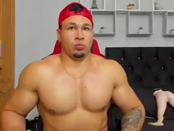 Chaturbate Nude Webcam of tyler_hank1