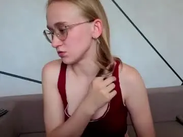 Chaturbate Live Sex Cam of _ruby_kim