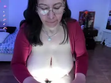 Chaturbate Live Porn of esmeralda_milf1