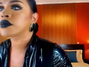 Chaturbate Adult Video Chat of urmajestytyra