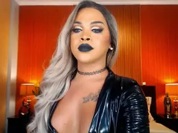 Chaturbate Free Porn Cam of urmajestytyra