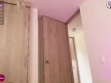Chaturbate Watch Live Sex Cams of adelineefoxxx
