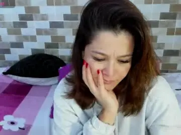Chaturbate Live Sex Cam of jessica_robertss
