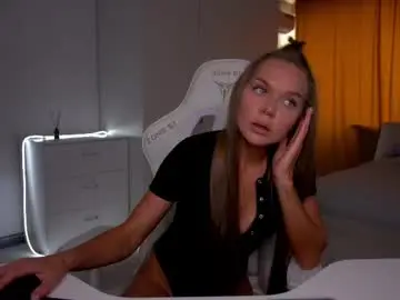 Chaturbate Nude Webcam of evelina_fox
