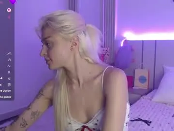 Chaturbate Live Sex Cam of blondyli