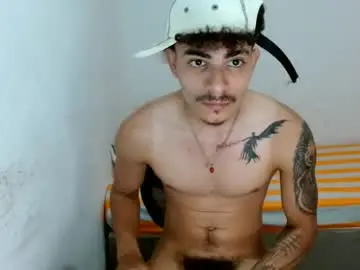 Chaturbate Live Sex of andr_093