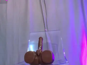 Chaturbate Watch Live Sex Cams of coralkihot
