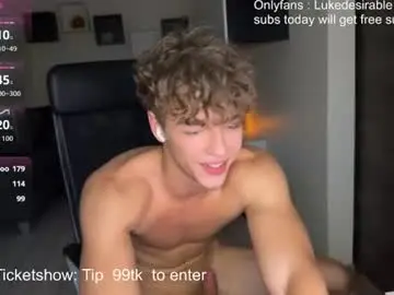 Chaturbate Best live sex cam show of lukedesirable