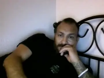 Chaturbate Adult Video Chat of larrabee13