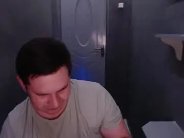 Chaturbate Live Sex Cam of max_marlyn