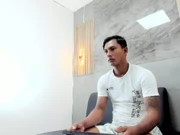 Chaturbate Live Sex Cam of mateo_fisher