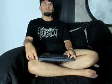 Chaturbate Live Sex of valentino_stonee